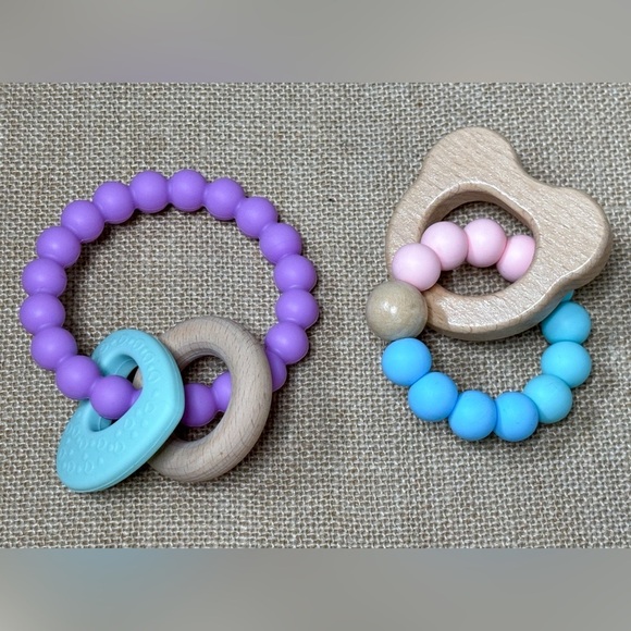 Wood Silicone Infant Teether Set Teething Rings Easy Grip Baby Toys Crunchy Mama - Picture 2 of 3